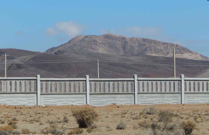 دیوار بسته و نرده بتنی به ارتفاع 225 سانتی متر (4H)
